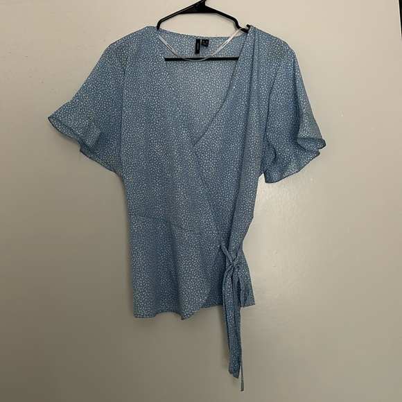 Vero Moda | Wrap Top - Picture 3 of 6